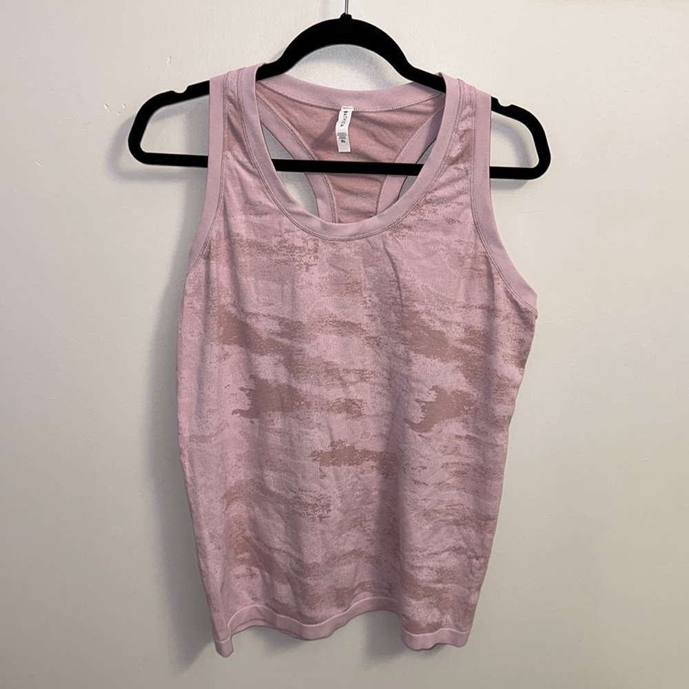 Athleta Momentum Racerback Tank Top Pink Camo